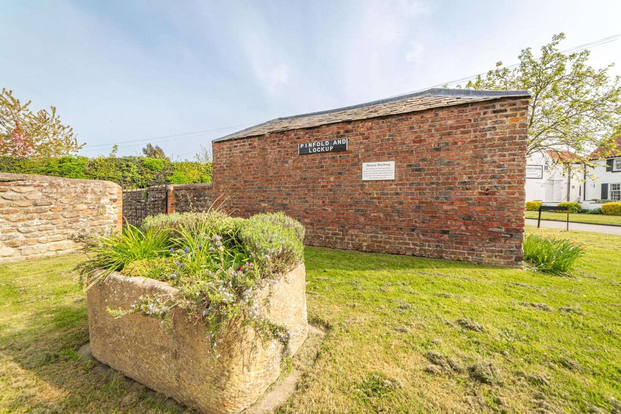 Pinfold Cottage, Dog Friendly Yorkshire Coast & Countryside ฮันแมนบี ภายนอก รูปภาพ